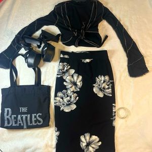 Black and grey patterned pencil skirt